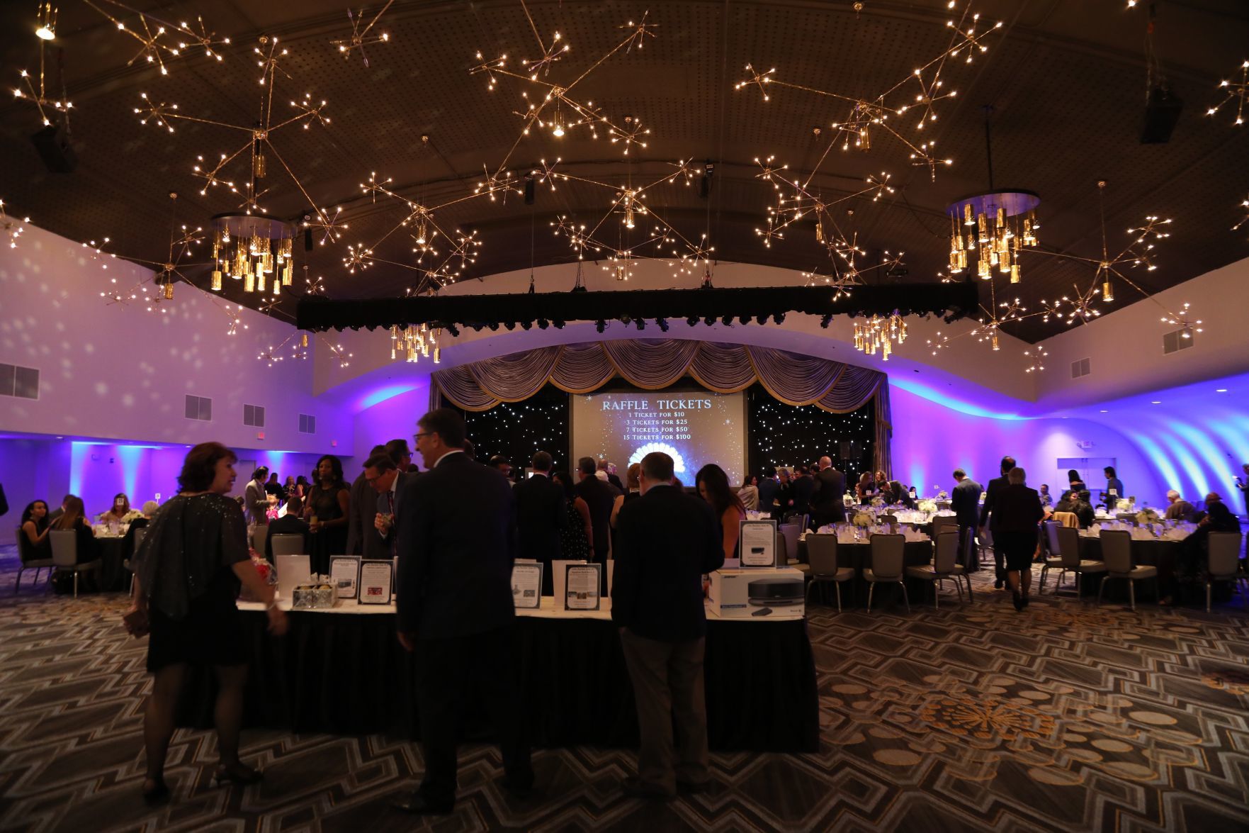 2019-Liver-Diamond-Gala-010.JPG